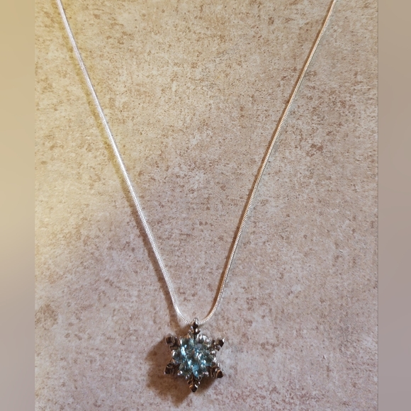 COPY - New aquamarine color snowflake 925 stamped 20" necklace - Picture 3 of 9